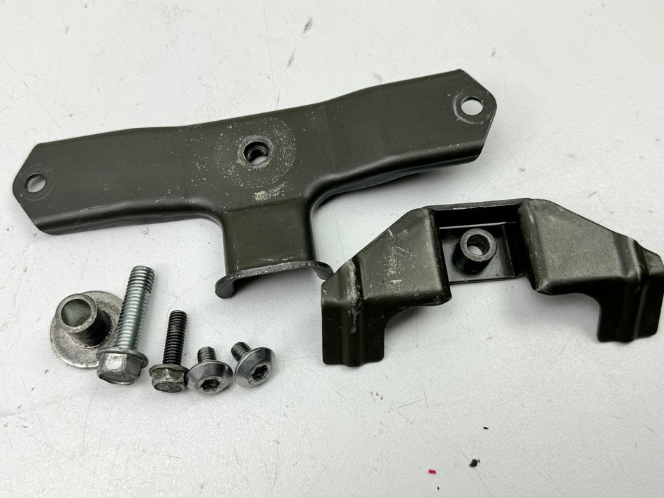 KAWASAKI Z1000 ZRT00A Soporte de depósito, placa de sujeción, estribo, asiento de conductor, tornillo 03-06