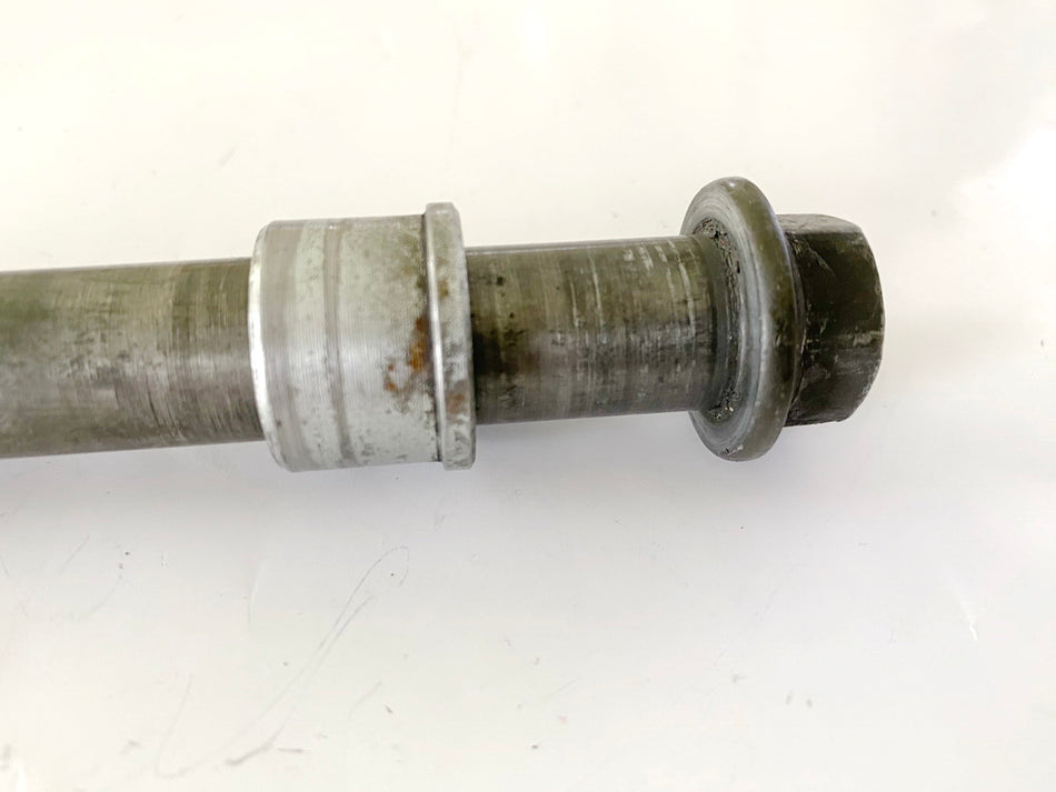 YAMAHA YZF 600 4TV THUNDERCAT Steckachse vorn Achse Distanzen Felge Vorderrad