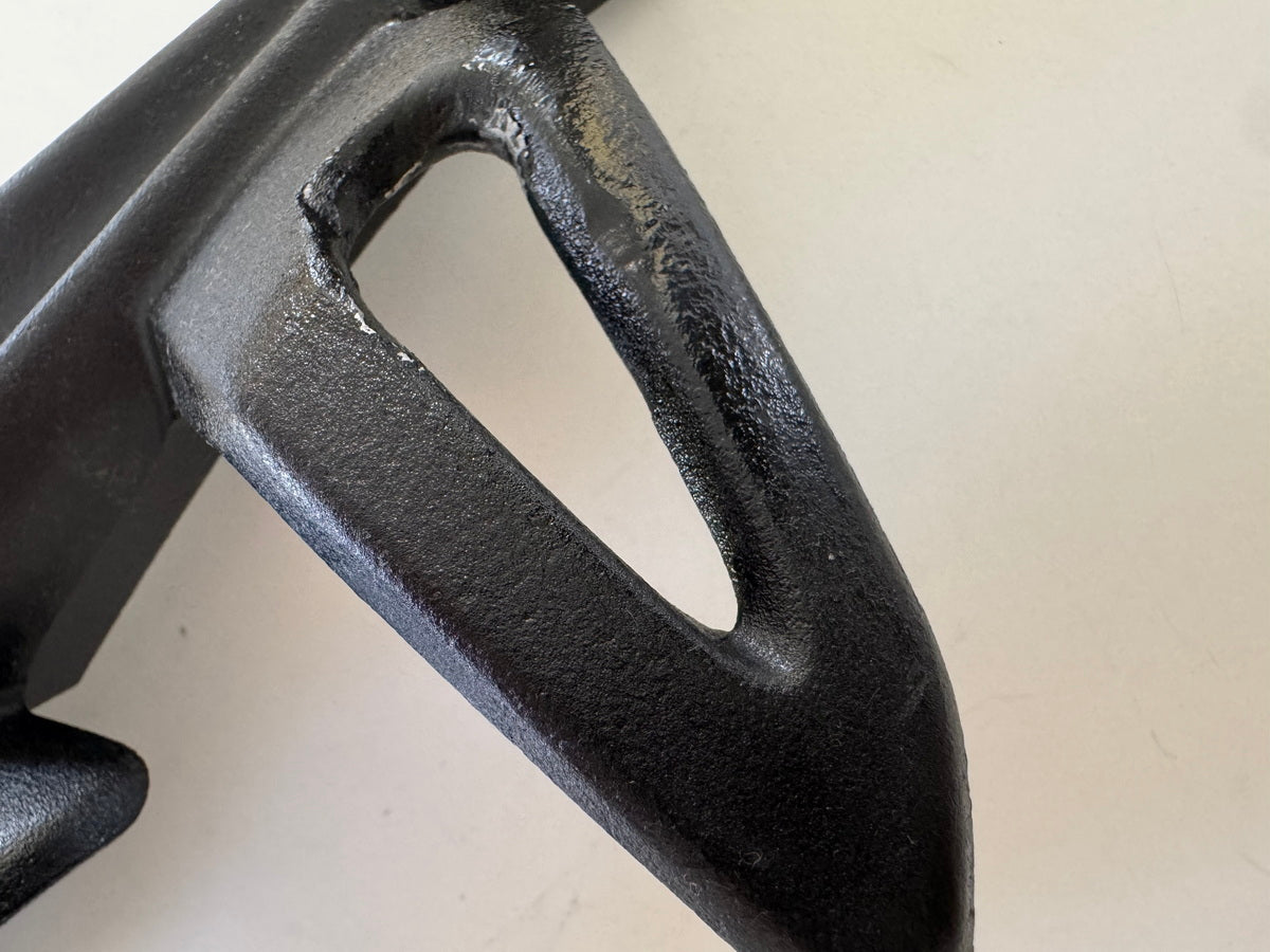 Triumph Street Triple 675 D67LD Fußrastenanlage hi. rechts Halter Fußraste 07-12