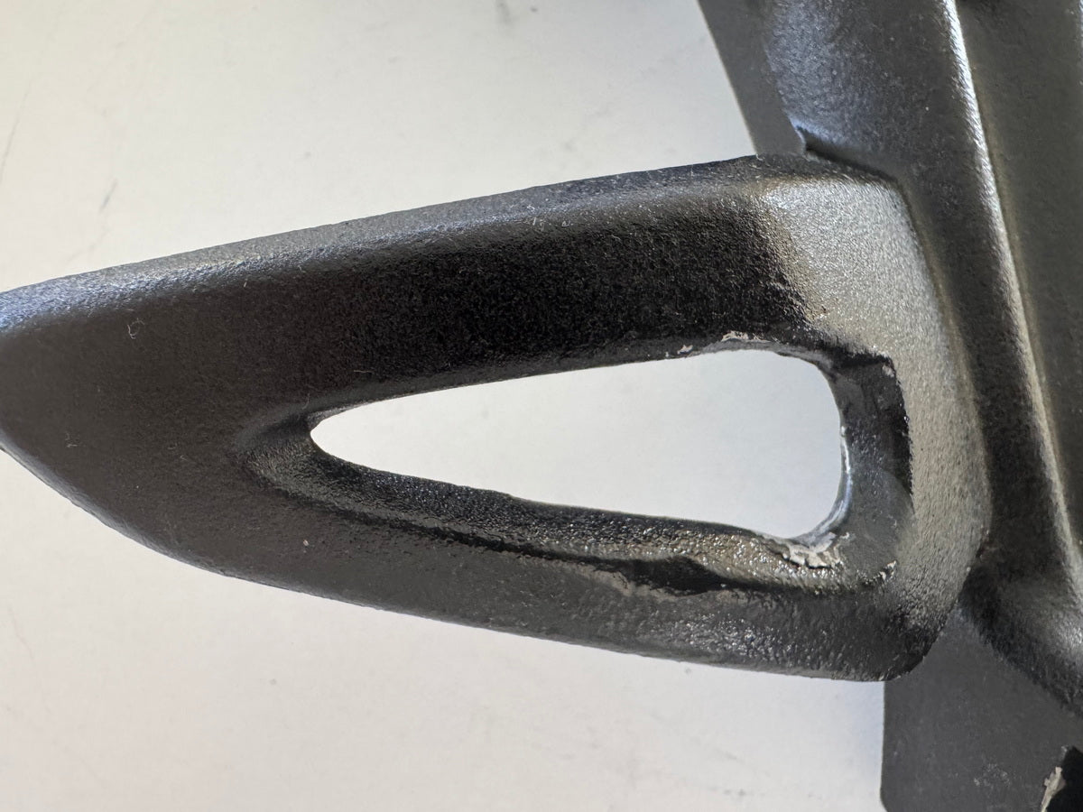 Triumph Street Triple 675 D67LD Fußrastenanlage hi. rechts Halter Fußraste 07-12