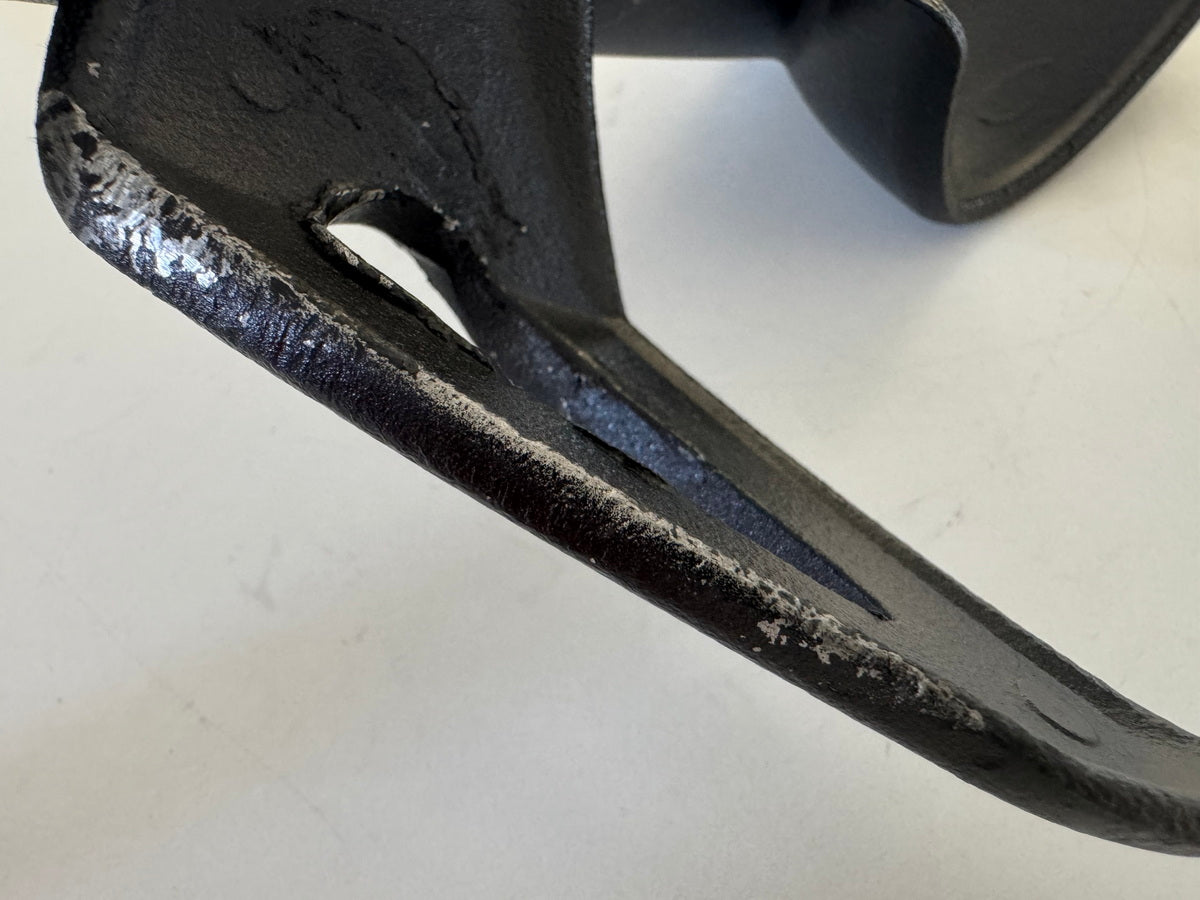 Triumph Street Triple 675 D67LD Fußrastenanlage hi. rechts Halter Fußraste 07-12