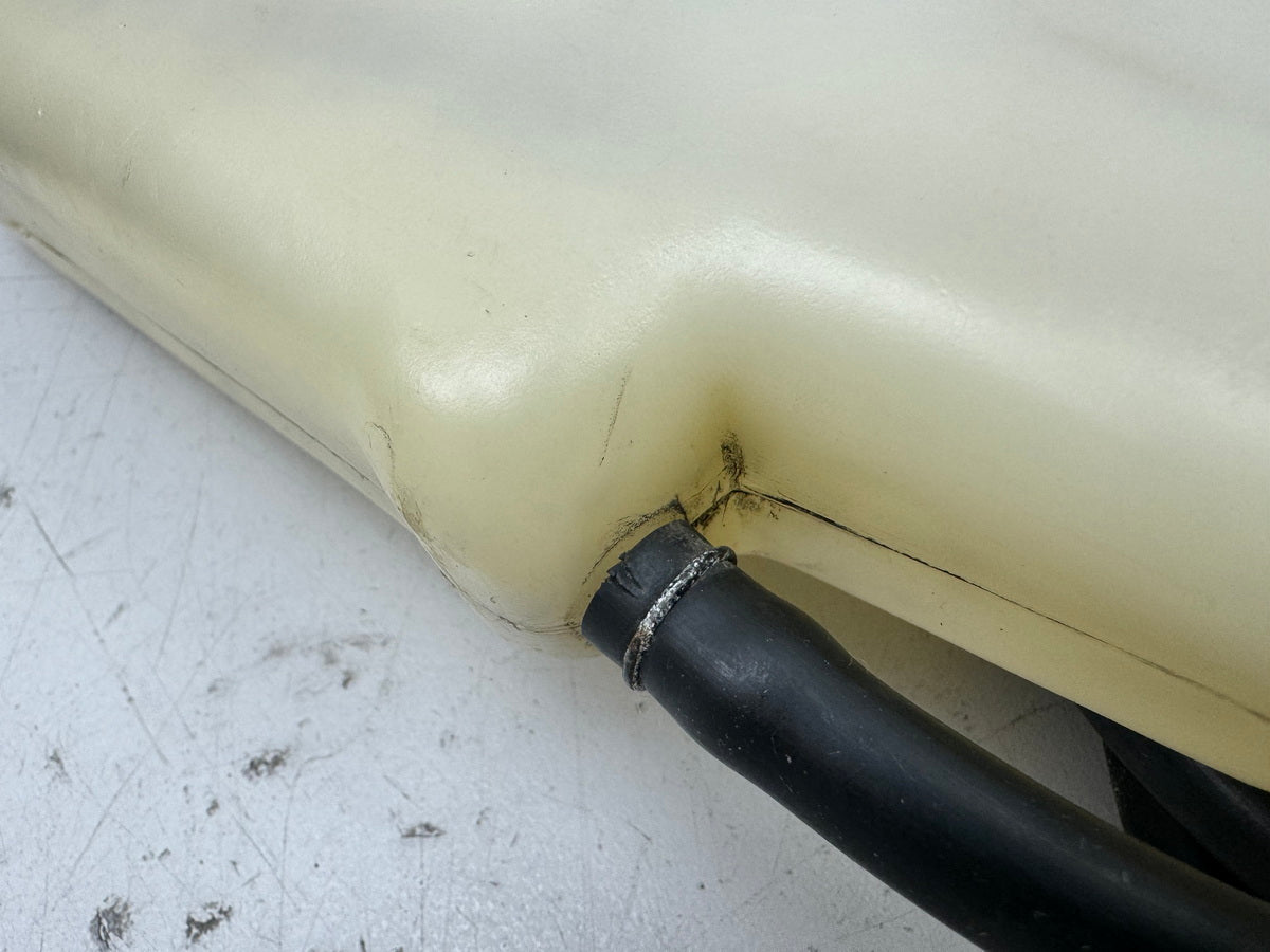 KAWASAKI VN1500 CLASSIC VNT50D Coolant Tank Cooling System Expansion Tank