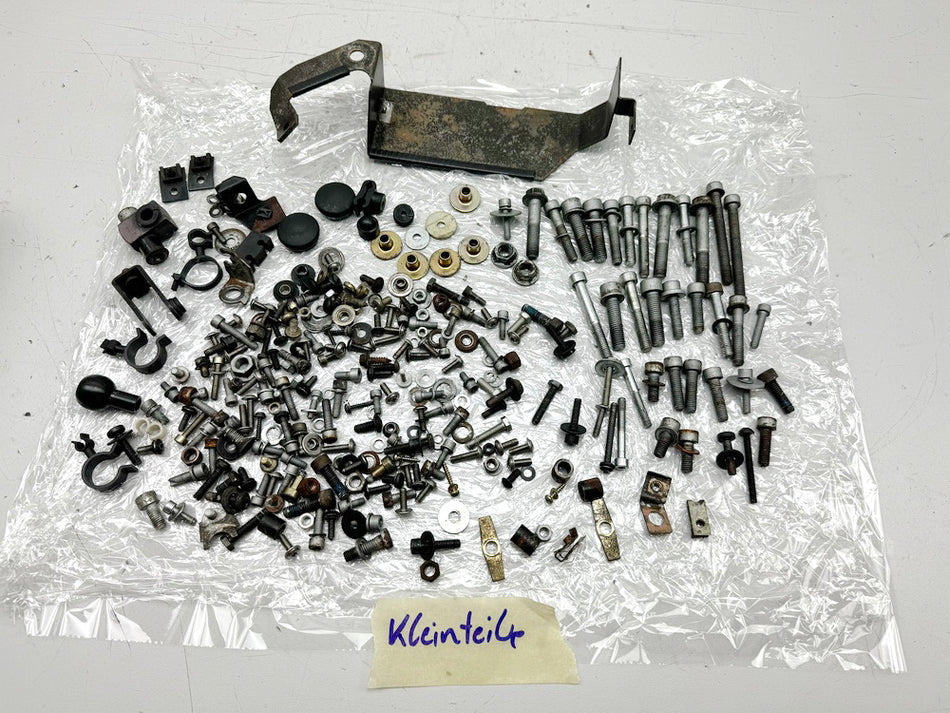 BMW R 1100 RT 259 Screws Nuts Brackets Small parts (for frame fairing)