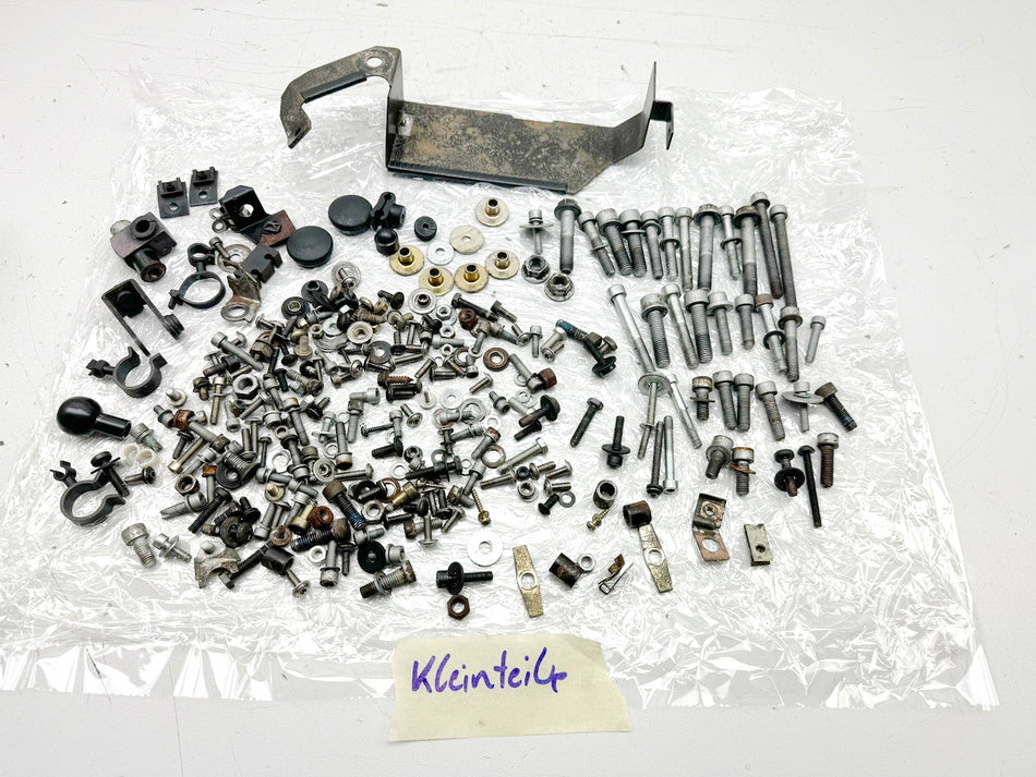 BMW R 1100 RT 259 Screws Nuts Brackets Small parts (for frame fairing)