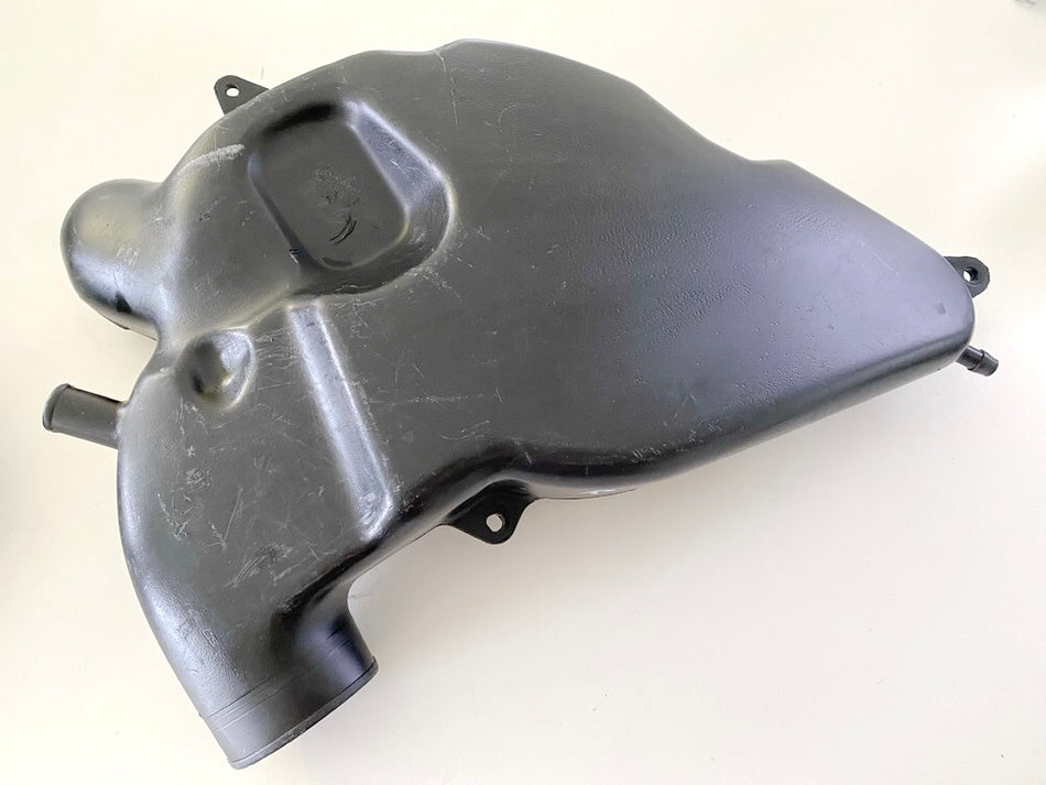 YAMAHA YZF 600 4TV THUNDERCAT Air Duct Right Ram Air Intake Duct