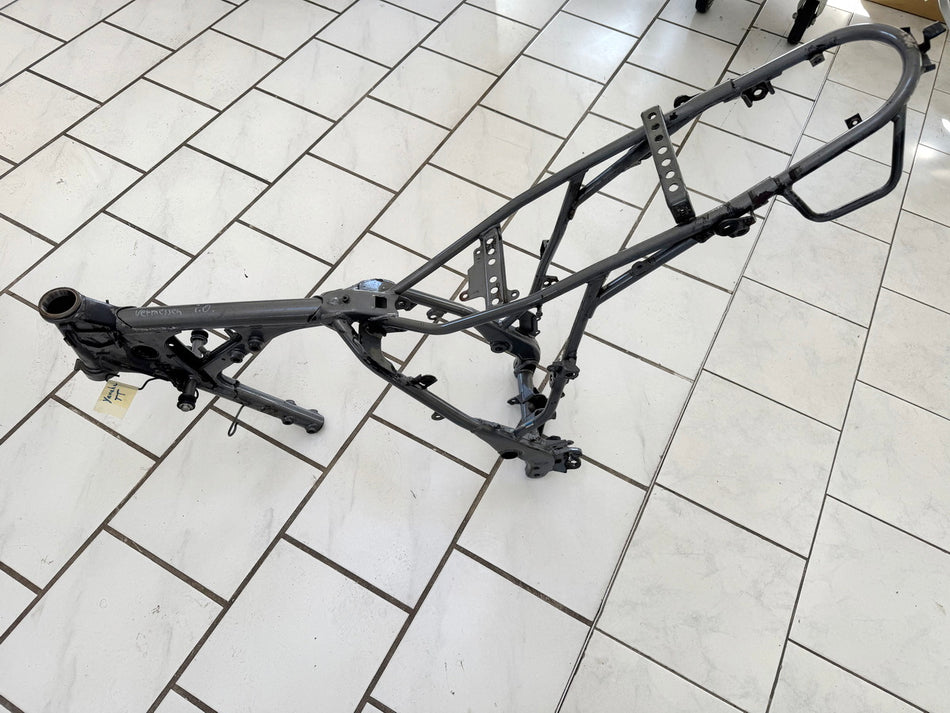 YAMAHA TT 600 E 4GV (4LW) Rahmen & Brief Vermessungsprotokoll unfallfrei