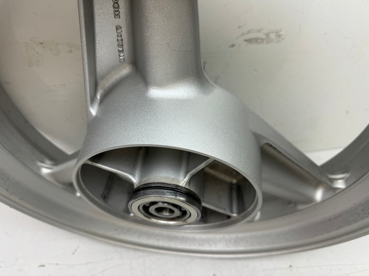 HONDA CBR 600 PC19 PC23 Llanta trasera Rueda trasera 17P J 17 x MT 3.50 sin accidentes