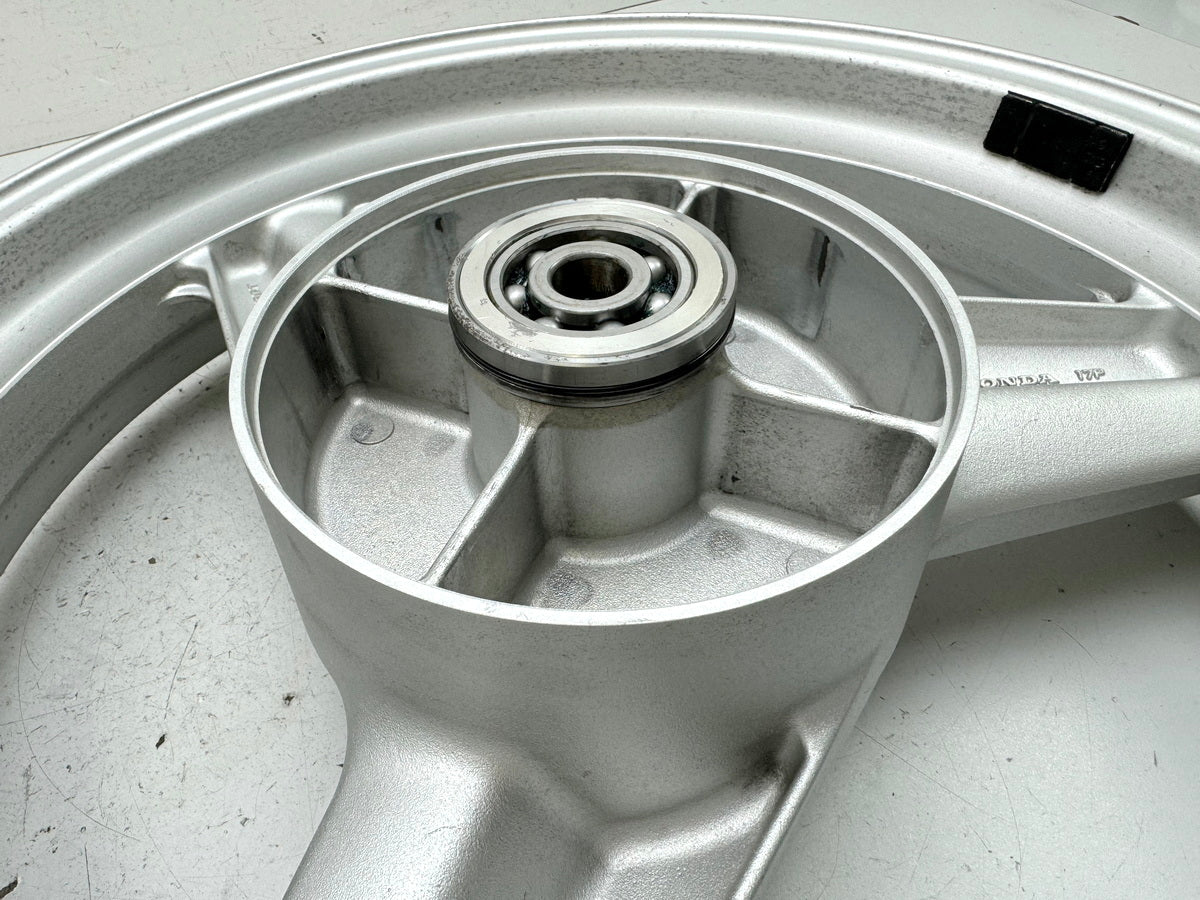 HONDA CBR 600 PC19 PC23 Llanta trasera Rueda trasera 17P J 17 x MT 3.50 sin accidentes