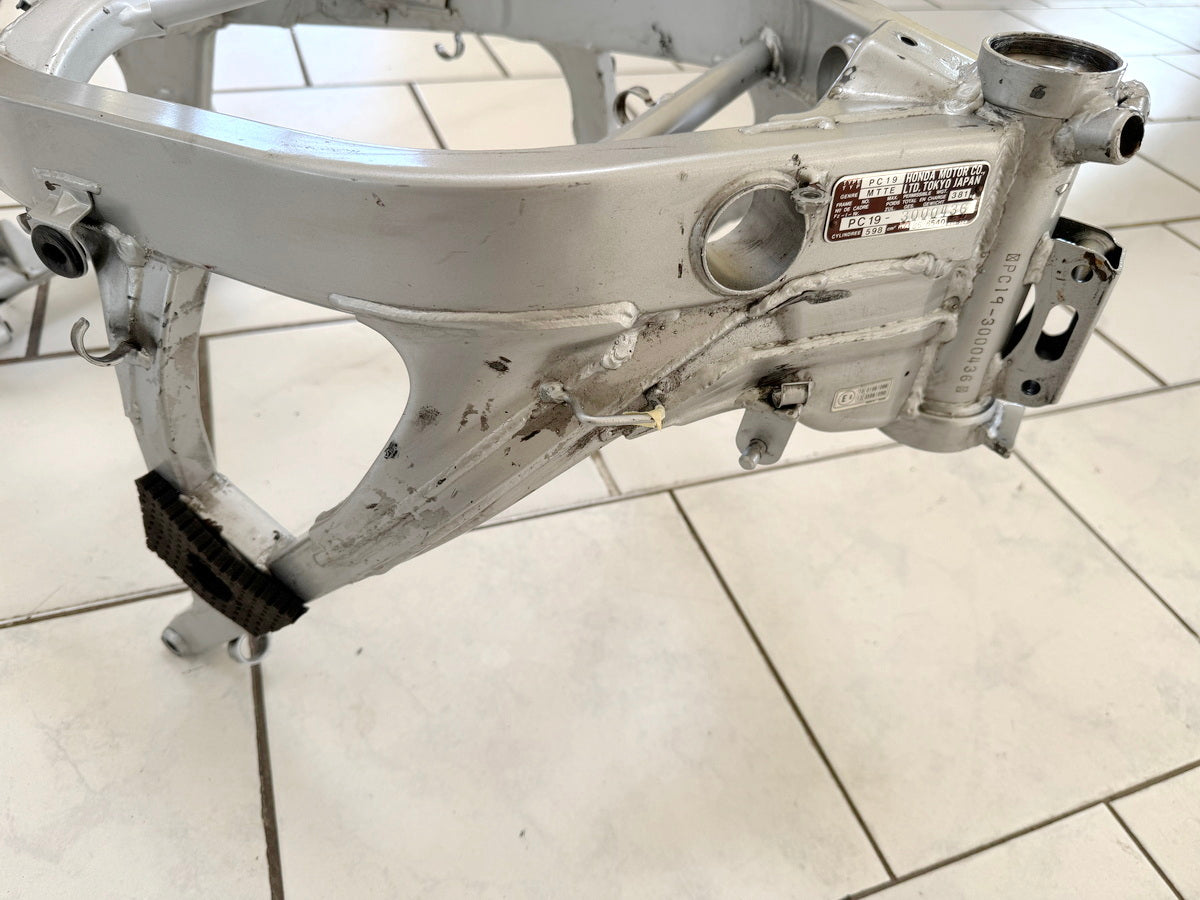 HONDA CBR 600 PC19  Rahmen & Brief Vermessungsprotokoll Dokumente unfallfrei