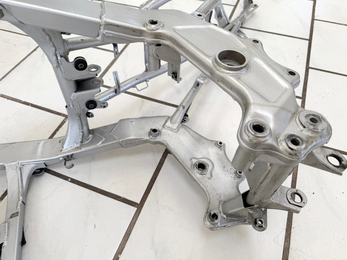 HONDA CBR 600 PC19  Rahmen & Brief Vermessungsprotokoll Dokumente unfallfrei