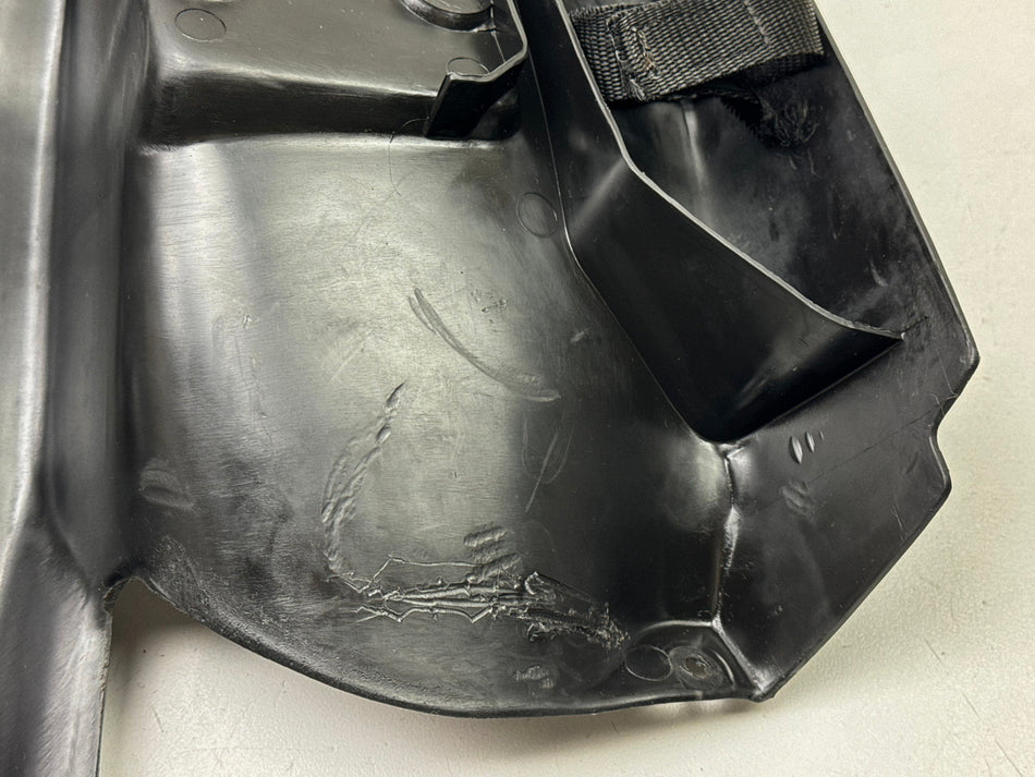 BMW F 650 169 Revestimiento interior trasero Guardabarros Paso de rueda Fender Protección contra salpicaduras Cubierta