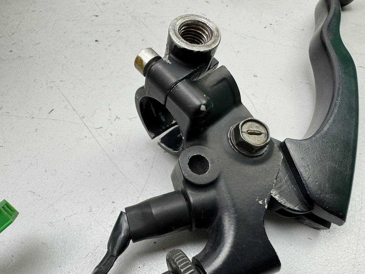YAMAHA TT 600 E 4GV (4LW) Kupplungsarmatur Halter Kupplungshebel Spiegelhalter