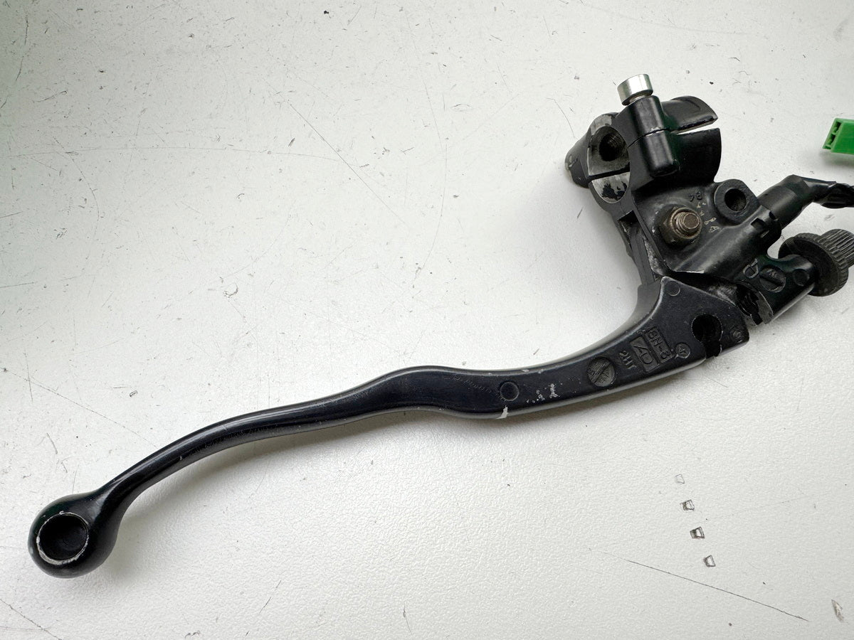 YAMAHA TT 600 E 4GV (4LW) Kupplungsarmatur Halter Kupplungshebel Spiegelhalter