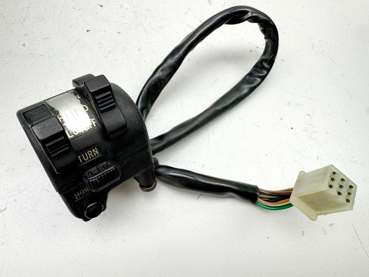 YAMAHA TT 600 E 4GV (4LW) Lenkerschalter links Schalter Licht Hupe Kombischalter