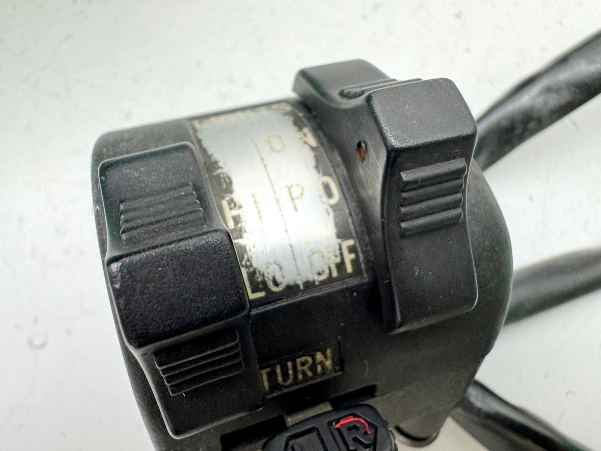 YAMAHA TT 600 E 4GV (4LW) Lenkerschalter links Schalter Licht Hupe Kombischalter