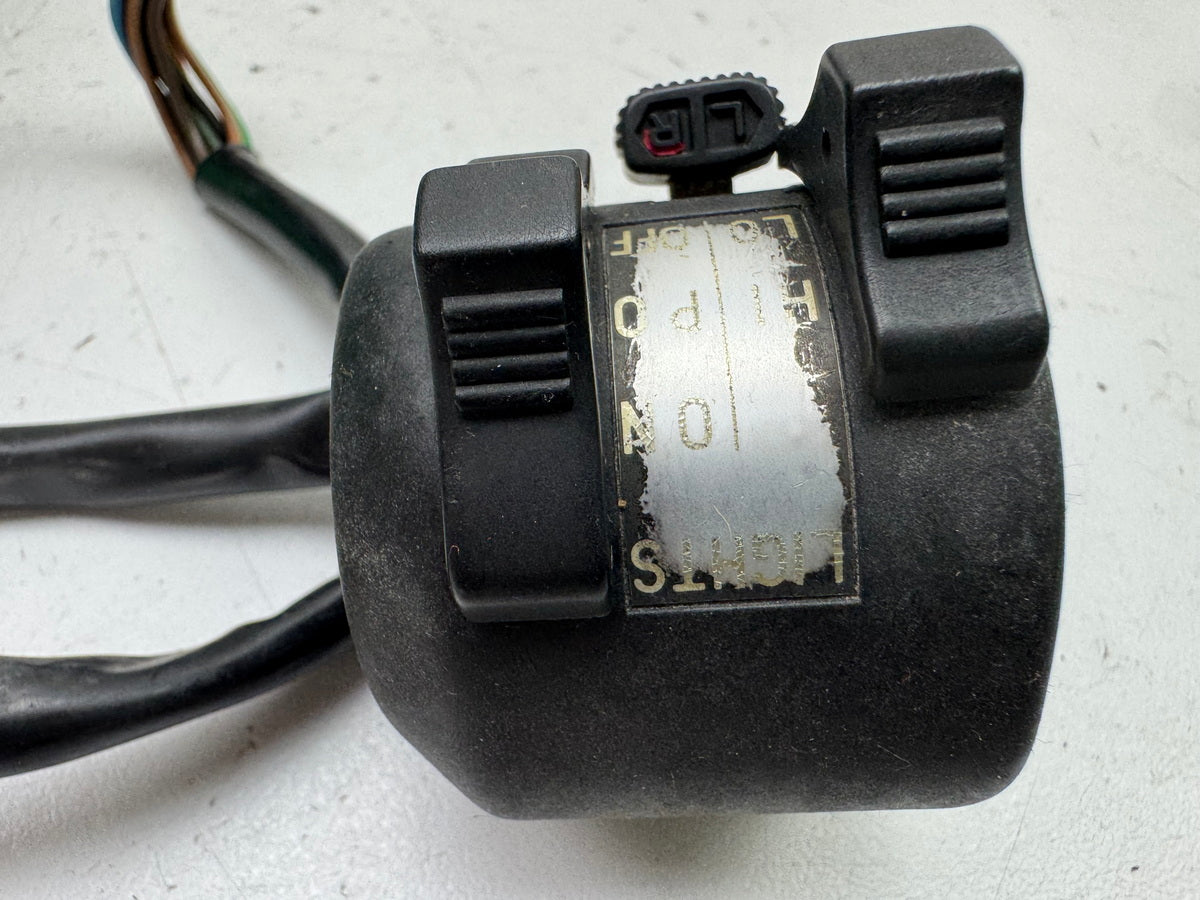 YAMAHA TT 600 E 4GV (4LW) Lenkerschalter links Schalter Licht Hupe Kombischalter