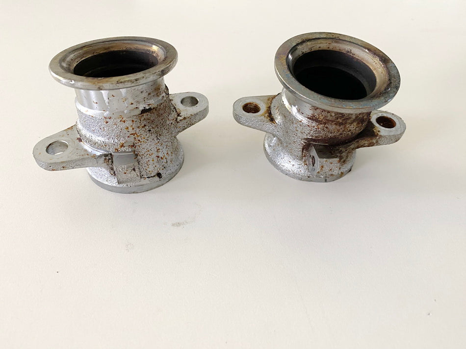 YAMAHA VMX-12 VMAX 1200 2WE Conector Múltiple Tubo Brida Escape