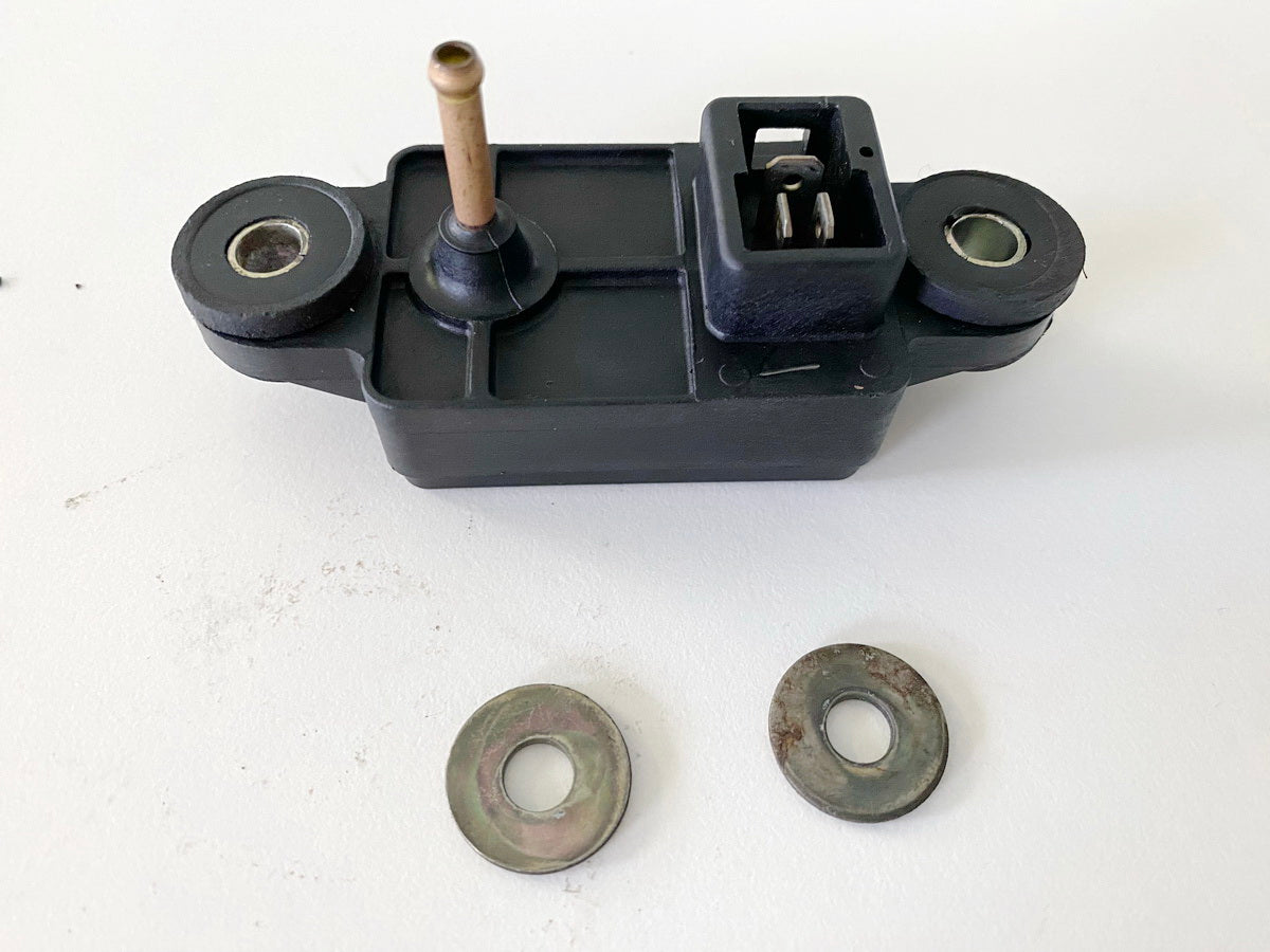 YAMAHA VMX-12 VMAX 1200 2WE Boost Sensor Control Unit Pressure Sensor Relay