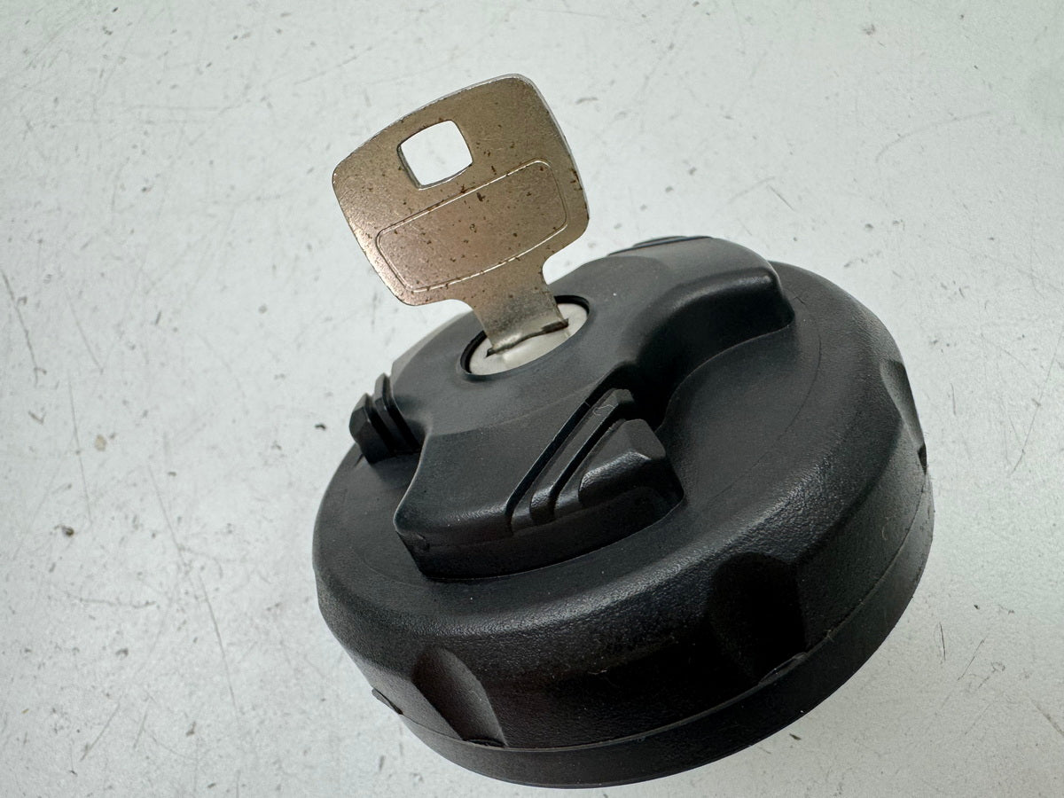 YAMAHA TT 600 E 4GV (4LW) Tankdeckel Tankschloß Tank verschließbar Schlüssel