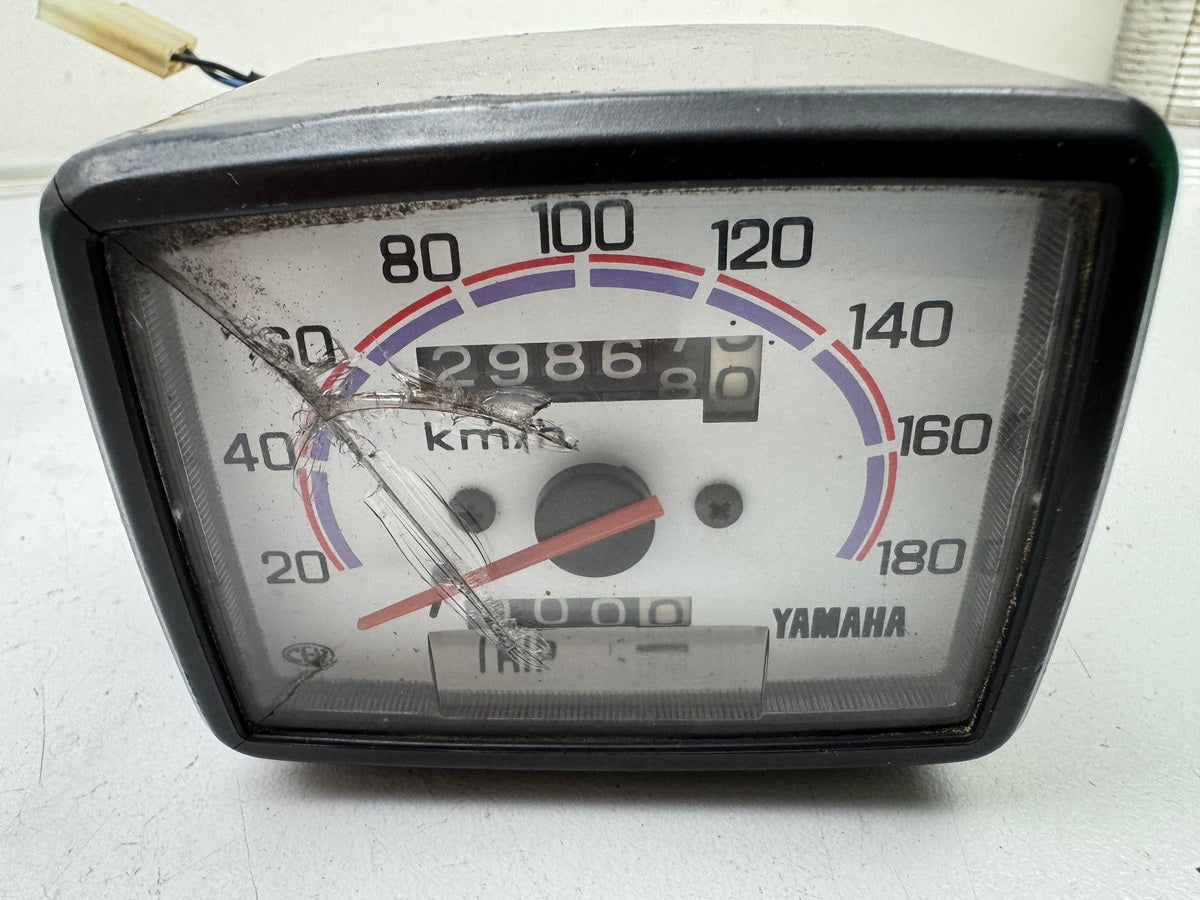 YAMAHA TT 600 E 4GV (4LW) Tacho Cockpit Instrumente Speedometer 29868 km