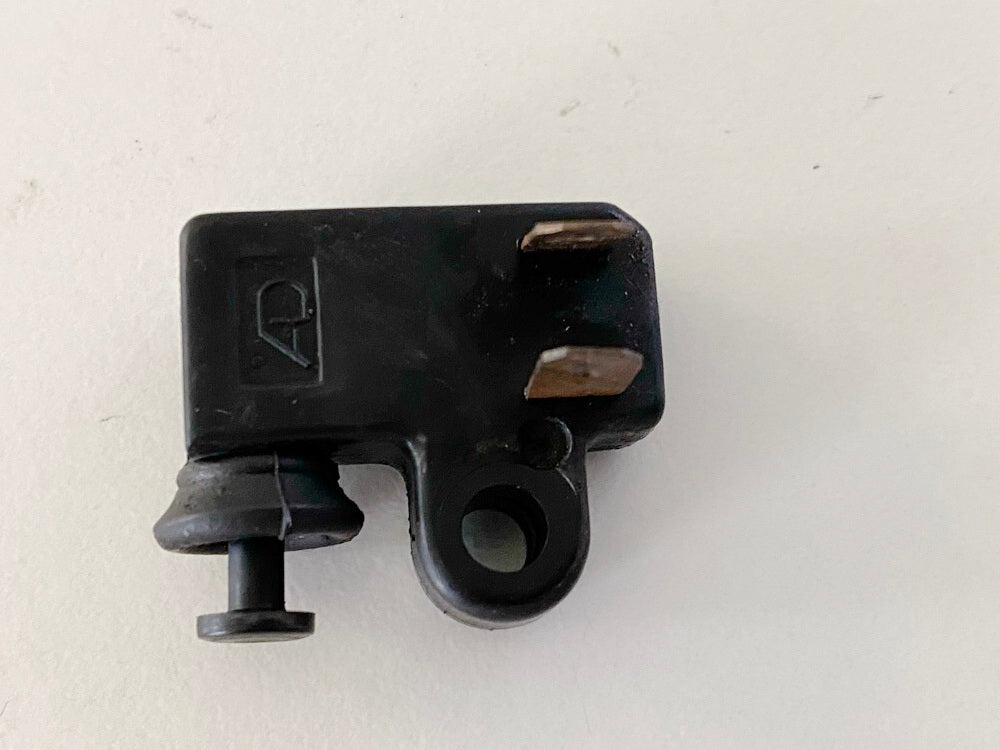 YAMAHA VMX-12 VMAX 1200 2WE Clutch Switch (for clutch master cylinder)