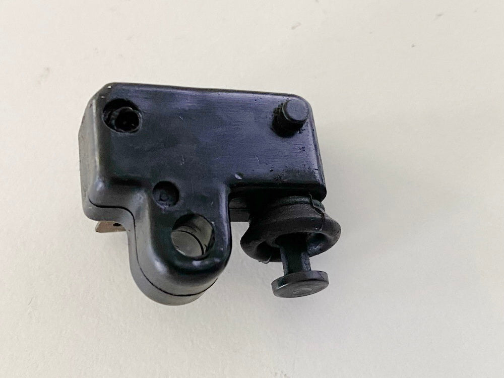 YAMAHA VMX-12 VMAX 1200 2WE Clutch Switch (for clutch master cylinder)