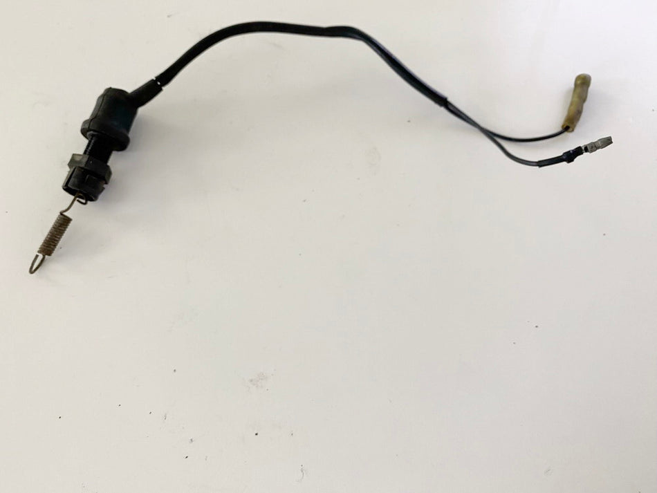 YAMAHA VMX-12 VMAX 1200 2WE Interruptor de luz de freno trasero (para cilindro maestro de freno de pie)