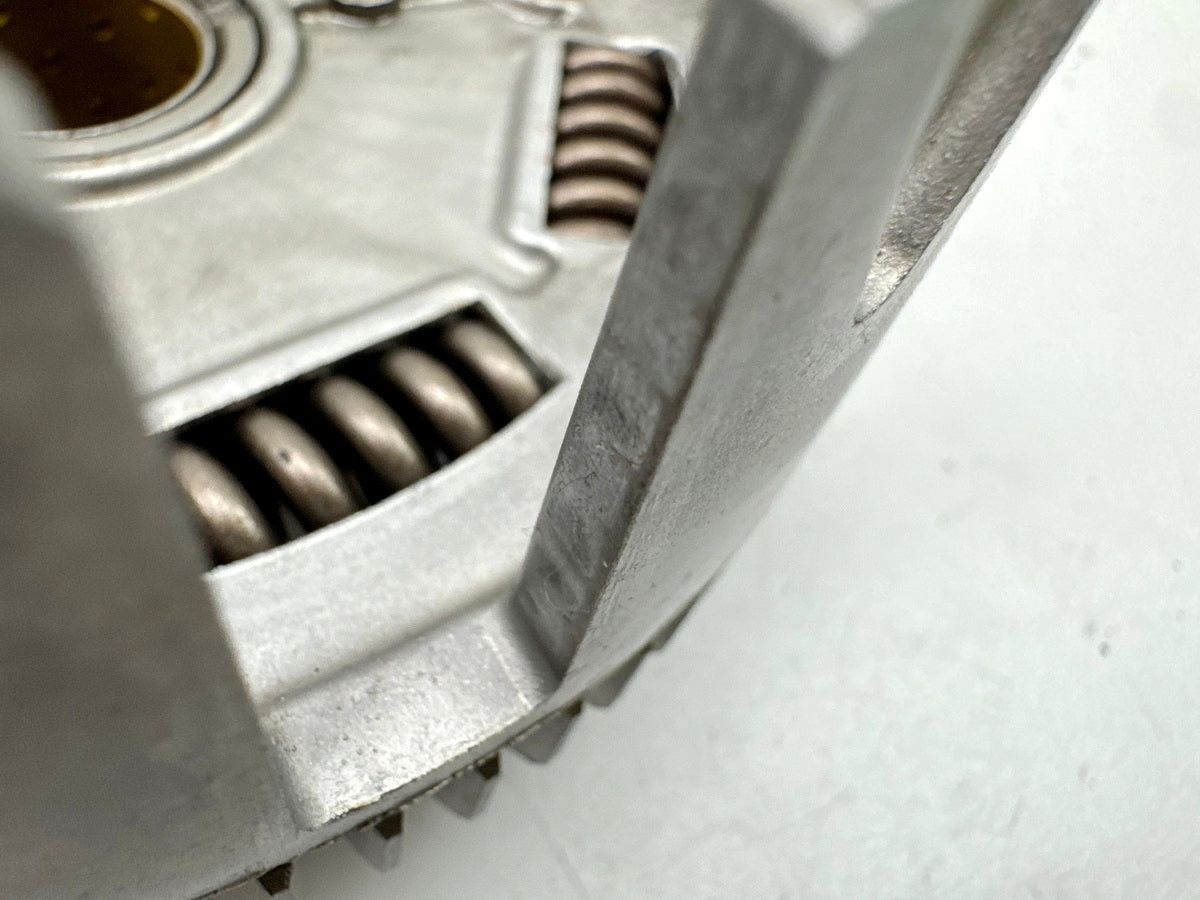 YAMAHA TT 600 E 4GV (4LW) Kupplungskorb Kupplung Gehäuse Motor Clutch Basket