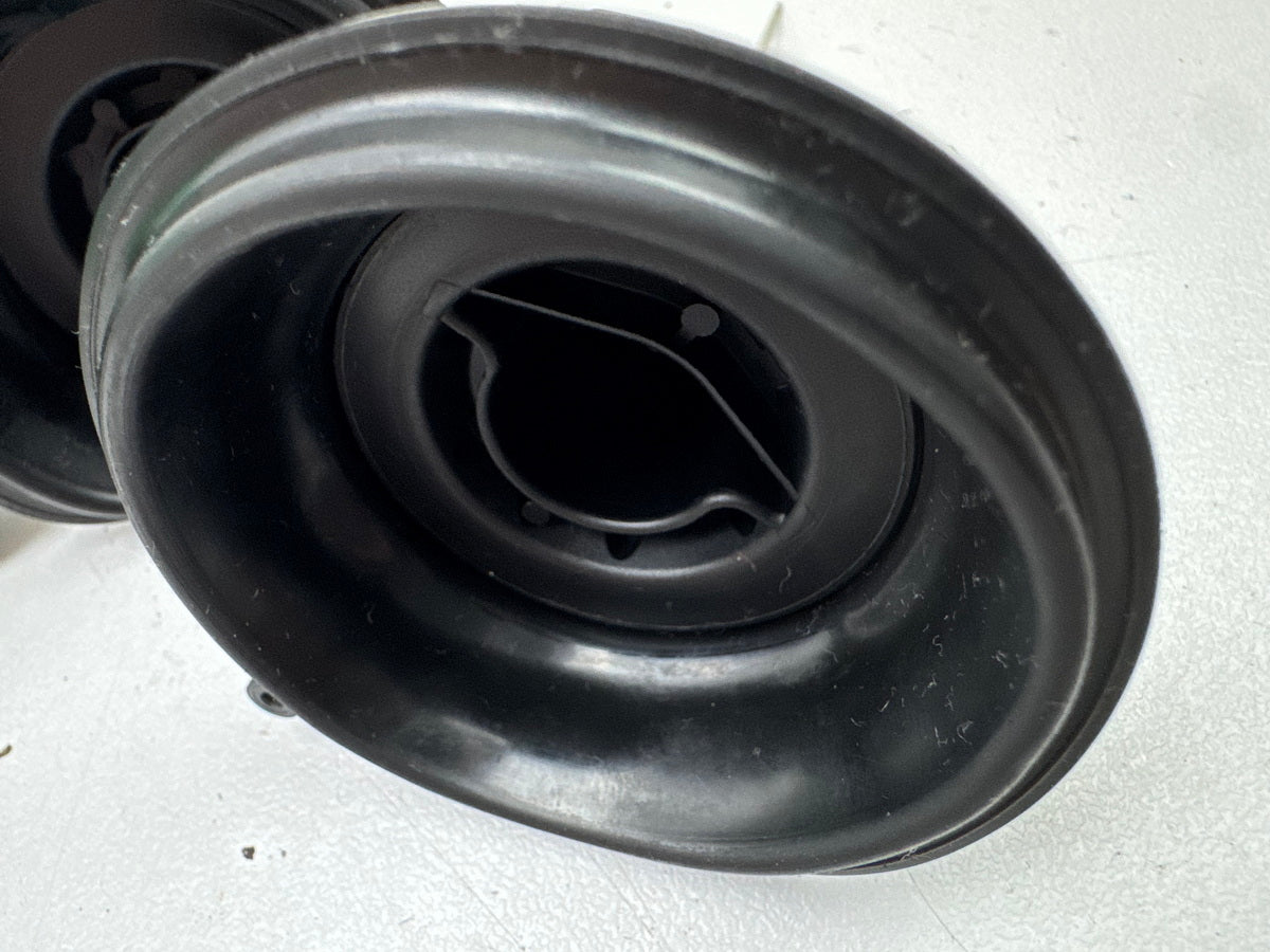 YAMAHA YZF R1 RN01 RN04 Gasschieber Membrane Membran für Vergaser Mikuni 98-01