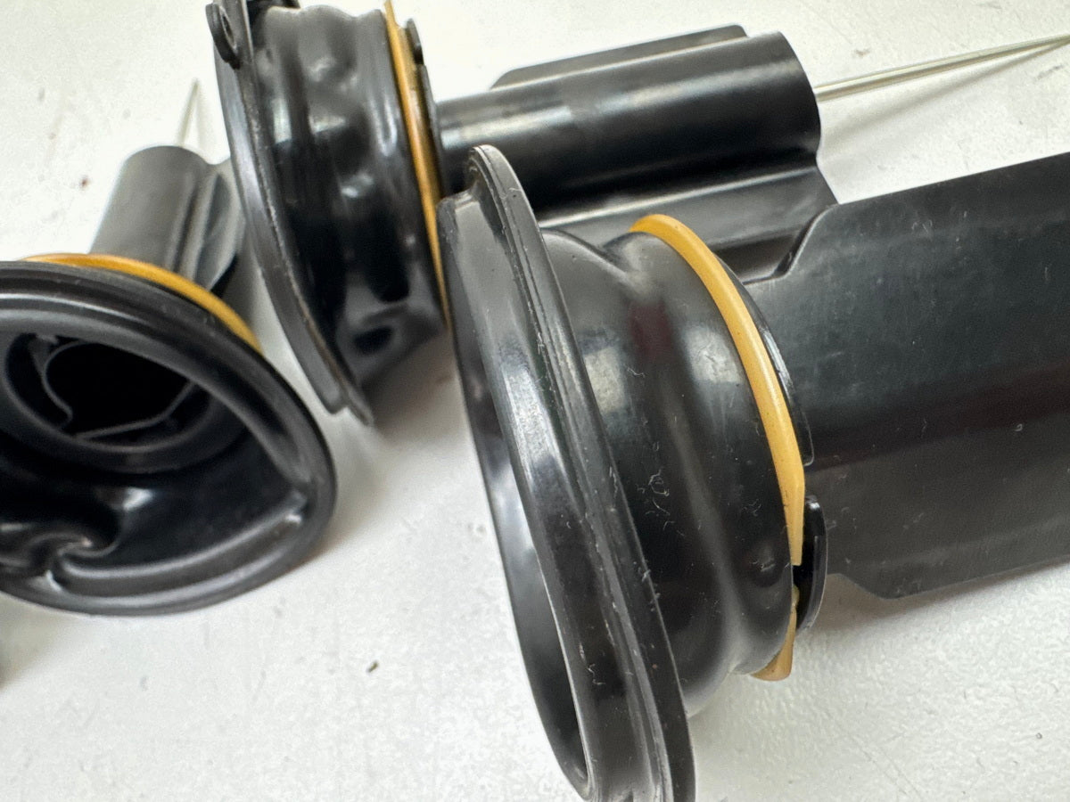 YAMAHA YZF R1 RN01 RN04 Gasschieber Membrane Membran für Vergaser Mikuni 98-01