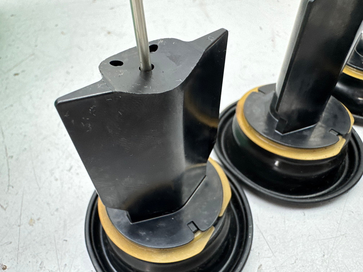 YAMAHA YZF R1 RN01 RN04 Gasschieber Membrane Membran für Vergaser Mikuni 98-01