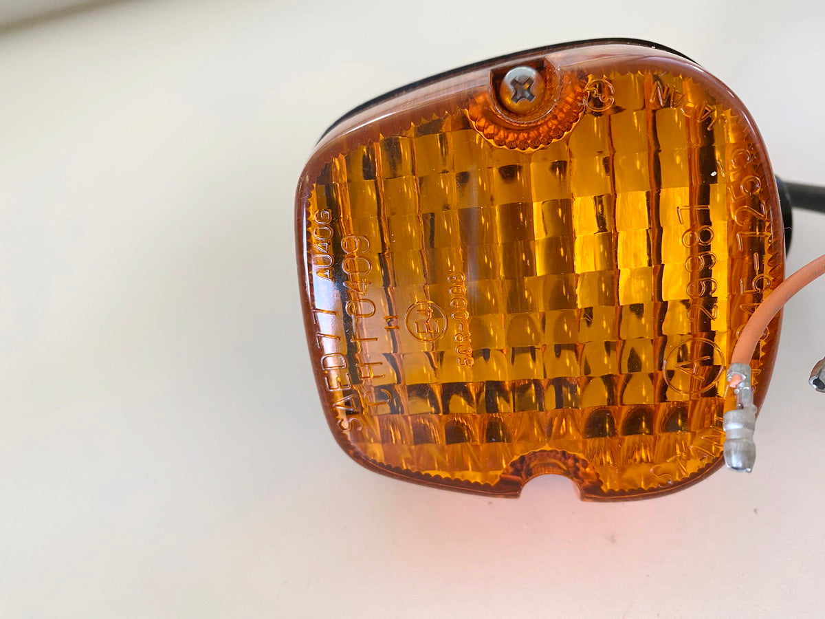 Honda Blinker vorn links Turn Signal 33450-MC8-611 ersetzt durch 33400MC8619 NEU