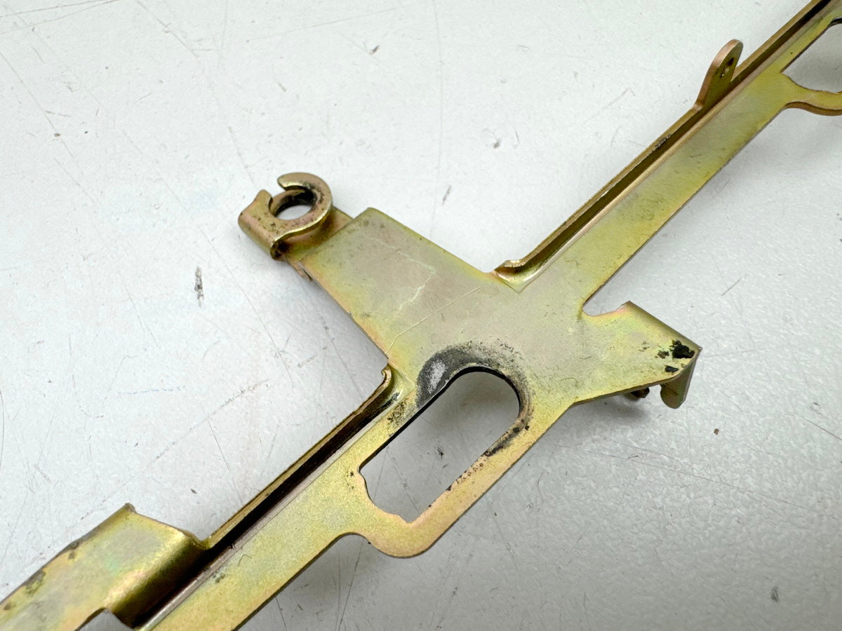 YAMAHA YZF R1 RN01 RN04 Hebel Anlasser Führung für Vergaser Halter Choke Strebe