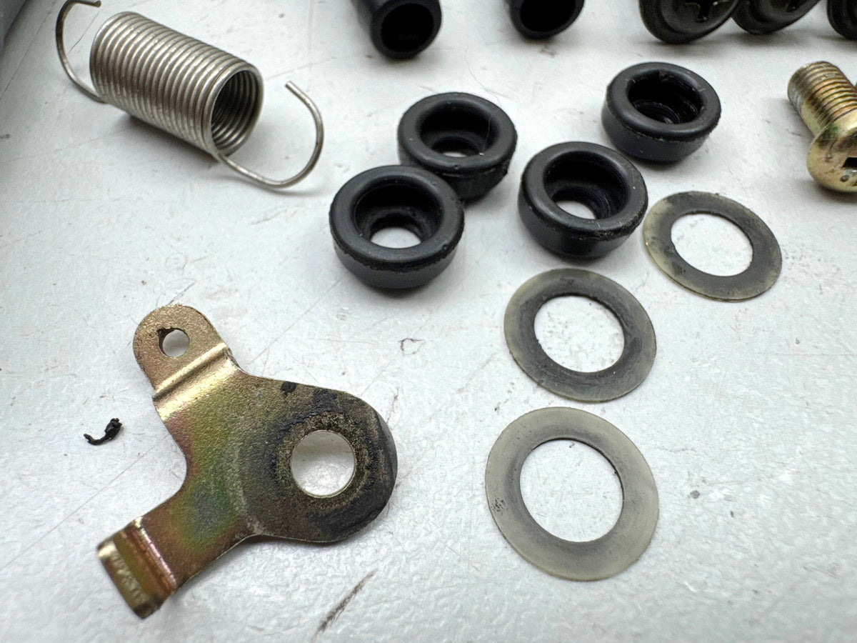 YAMAHA YZF R1 RN01 RN04 Düsen Nadeln für Vergaser Vergaserteile Mikuni 98-01
