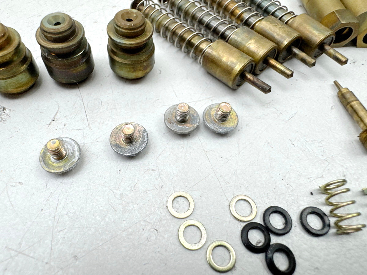 YAMAHA YZF R1 RN01 RN04 Düsen Nadeln für Vergaser Vergaserteile Mikuni 98-01