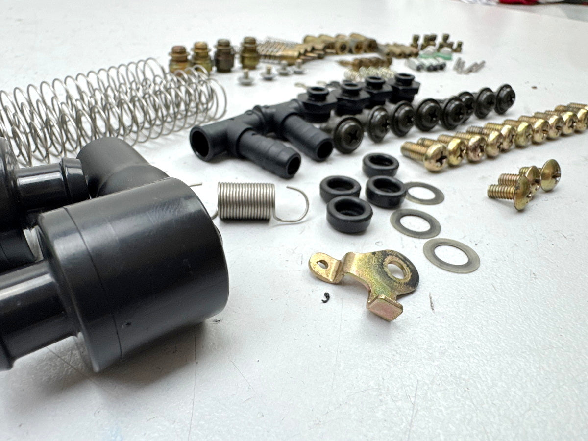YAMAHA YZF R1 RN01 RN04 Düsen Nadeln für Vergaser Vergaserteile Mikuni 98-01