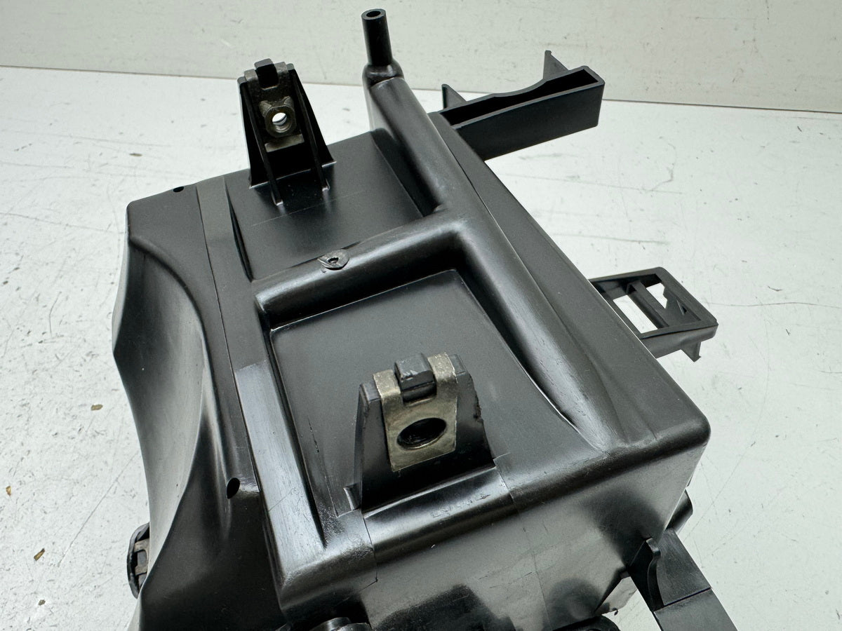 HONDA CBR 600 PC19 PC23 Caja de batería, compartimento de batería, soporte, tapa de batería