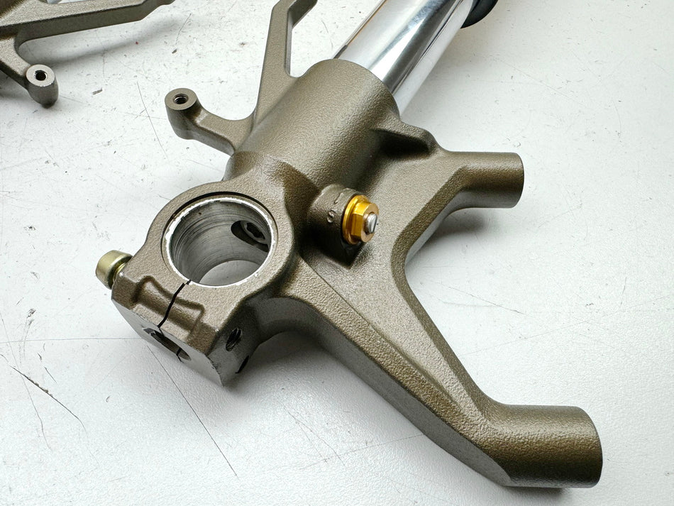 KAWASAKI ZX-6R 636 C Gabel Gabelholme Gabelbrücke Standrohr Gleitrohr 05-06