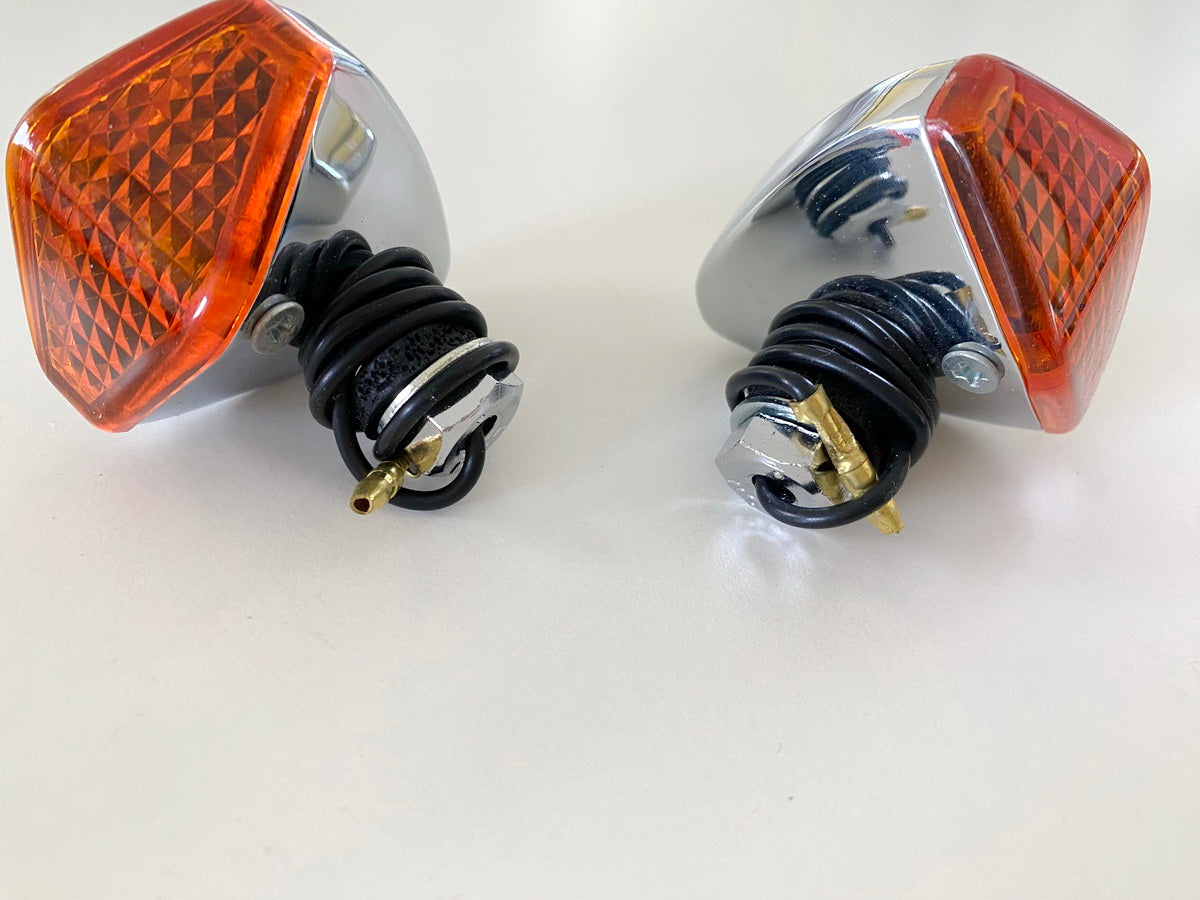 Highway Hawk Custom Blinkerpaar Blinker klein Turn Signal 404170 96 - NEU