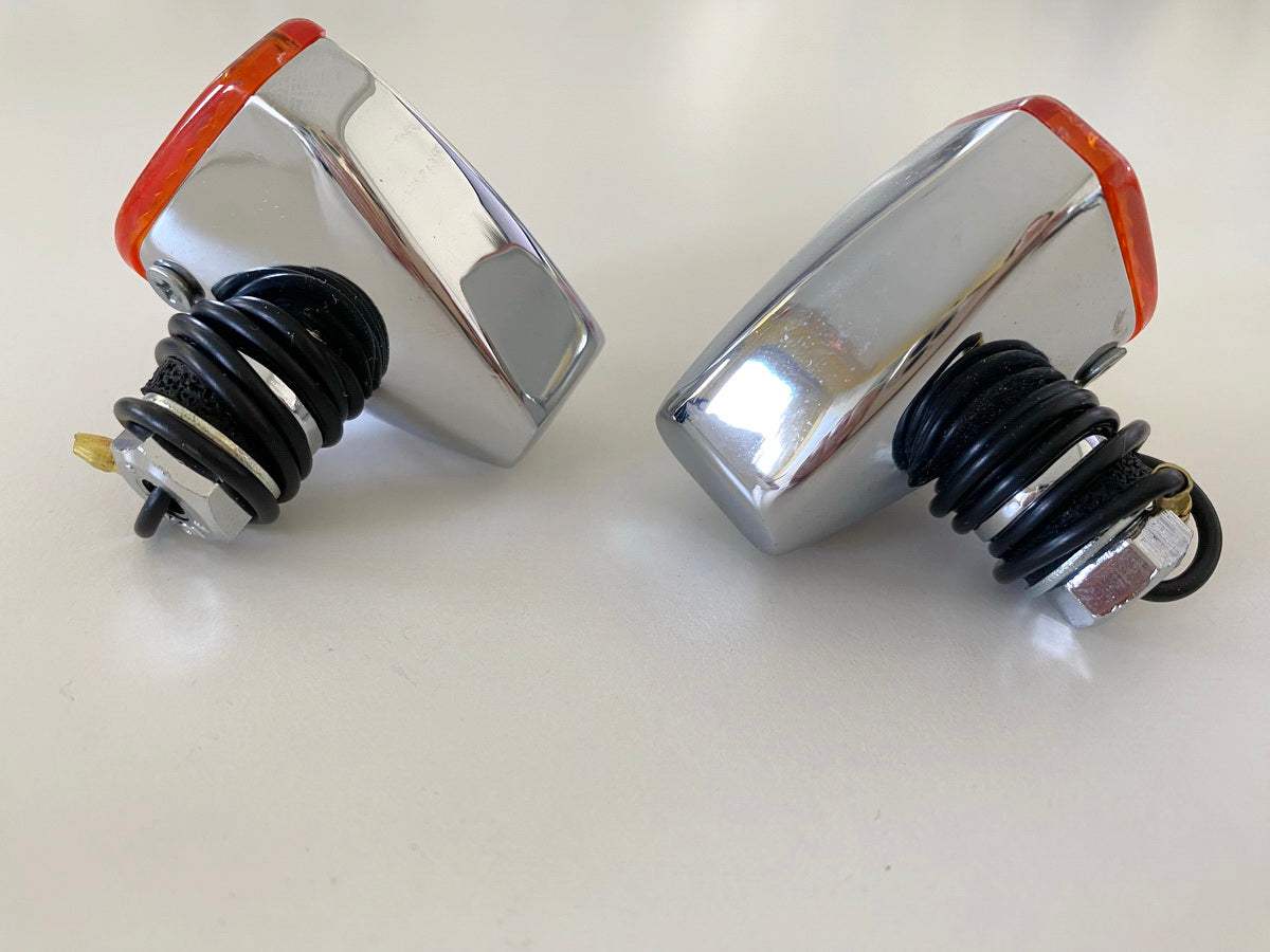 Highway Hawk Custom Blinkerpaar Blinker klein Turn Signal 404170 96 - NEU