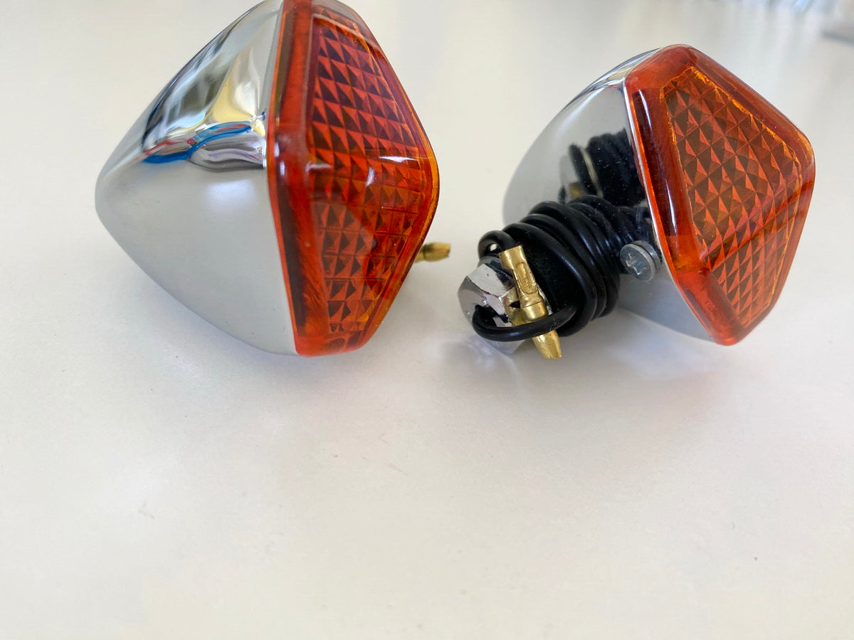 Highway Hawk Custom Blinkerpaar Blinker klein Turn Signal 404170 96 - NEU