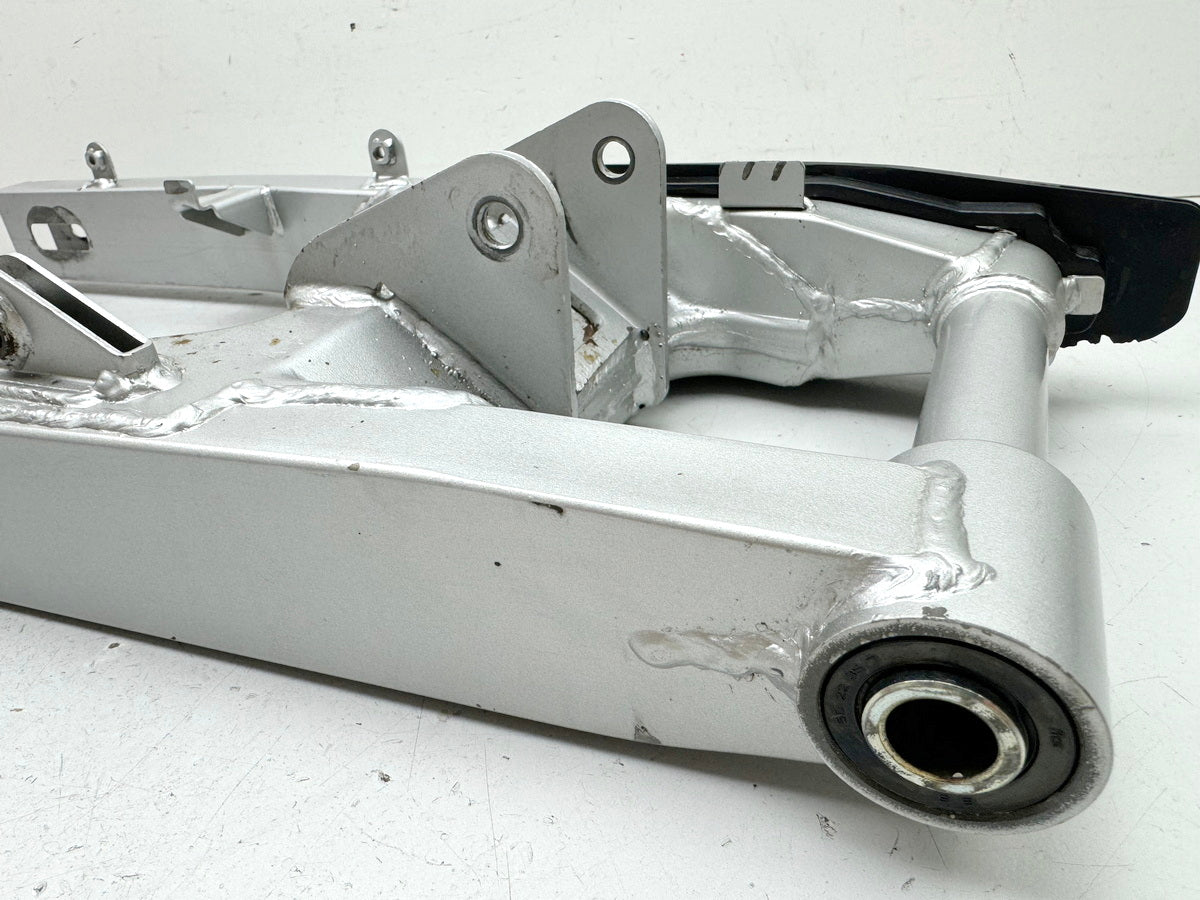 HONDA CBR 600 PC19 PC23 Basculante trasero (para llanta)