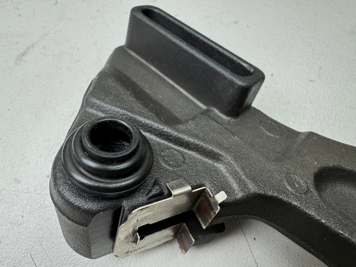 Triumph Street Triple 675 D67LD Bremsankerplatte Halter Bremssattel hinten 07-12