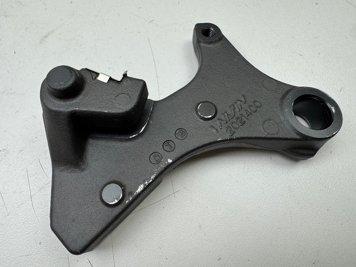 Triumph Street Triple 675 D67LD Bremsankerplatte Halter Bremssattel hinten 07-12