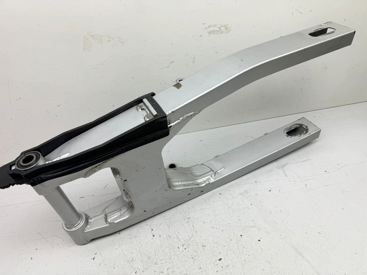 HONDA CBR 600 PC19 PC23 Basculante trasero (para llanta)