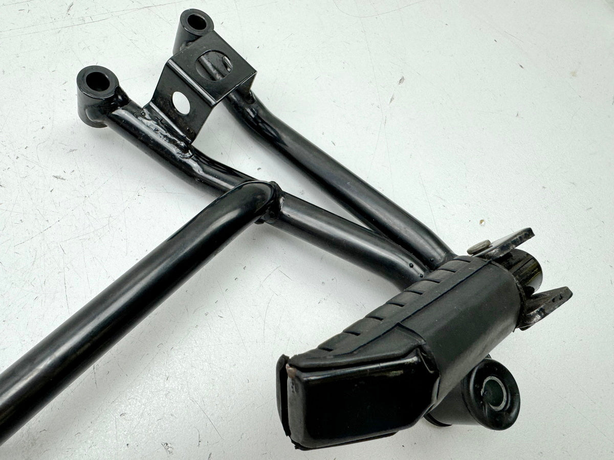 HONDA CBR 600 PC19 PC23 Fußrastenanlage Sozius rechts Halter Fußraste hinten