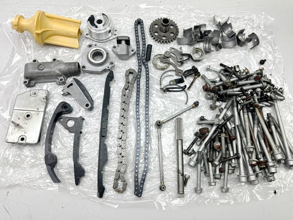 KAWASAKI ZX-7R ZX750P N Schrauben Kleinteile Muttern für Motor Motordeckel 96-03