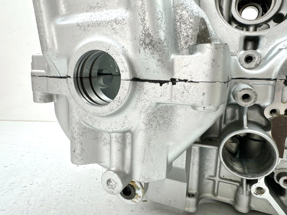 KAWASAKI ZX-7R ZX750P Motorgehäuse Motorblock Kurbelgehäuse (für Motor)  96-03