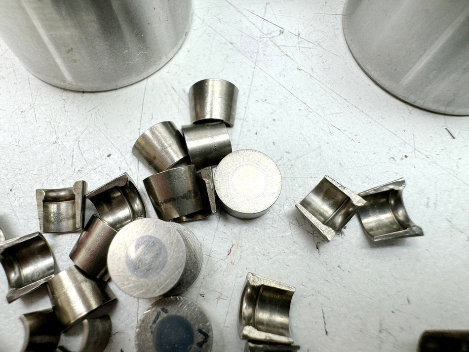 KAWASAKI ZX-7R ZX750P Tassenstößel Tappet Tassen Ventilkeile Shims (Zylinderkopf)