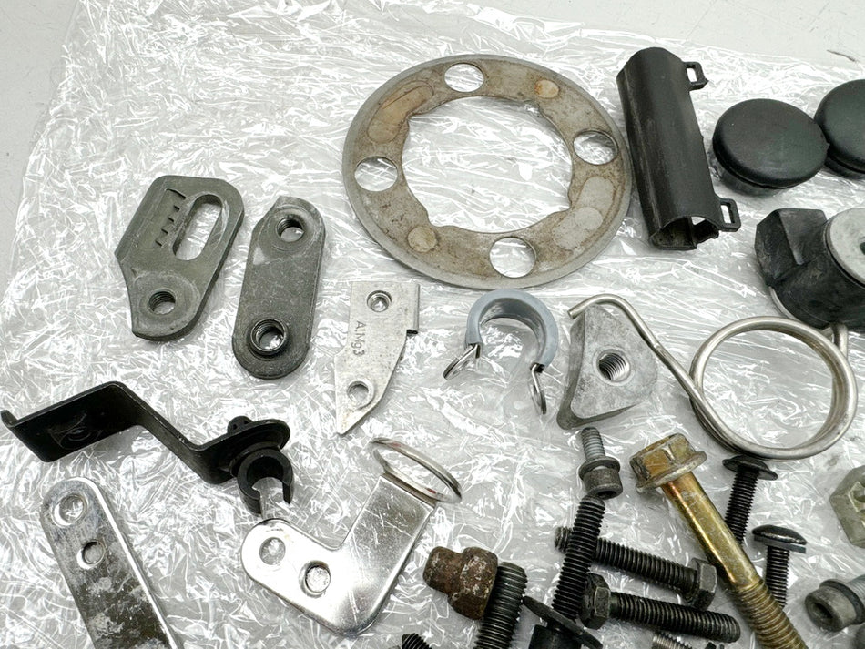 BMW R 1150 RT R22 Tornillos Tuercas Soportes Piezas pequeñas (para Chasis Carenado)